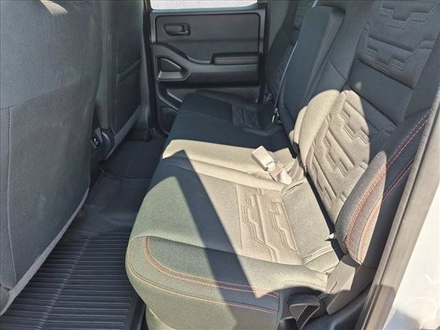 Used 2026 Nissan Frontier Pro-X w/ Pro-X Convenience Package RWD image 17