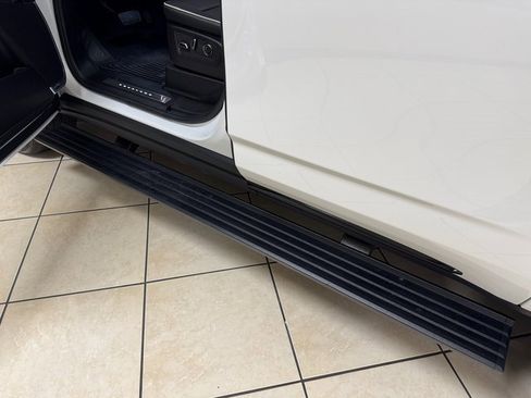 Used 2025 Cadillac Escalade Sport w/ Touring Package image 7