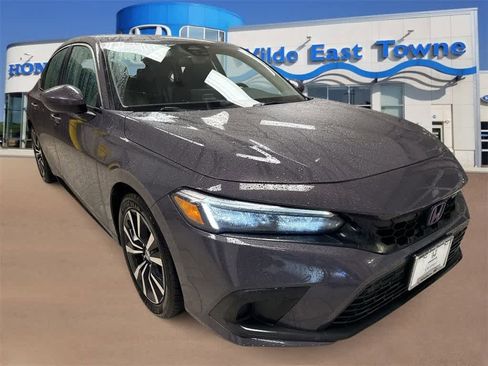 Used 2022 Honda Civic EX-L image 2