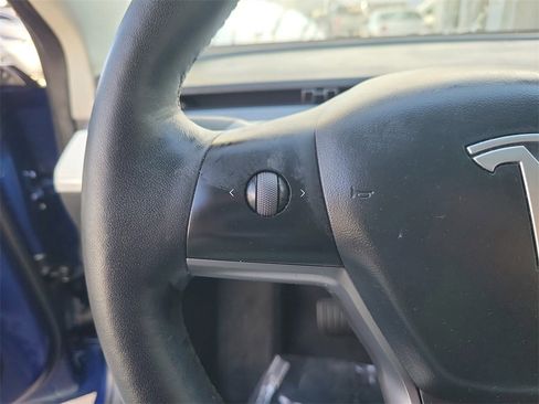 Used 2023 Tesla Model 3 Standard Range image 17