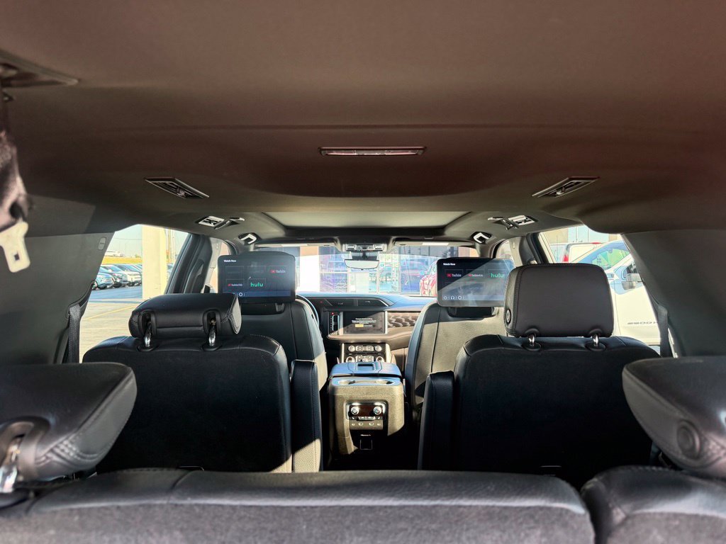 Used 2023 GMC Yukon XL Denali w/ Denali Reserve Package AWD/4WD image 19