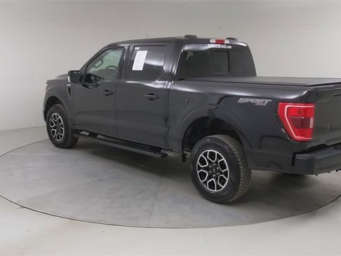 Certified 2022 Ford F150 XLT w/ Equipment Group 302A High image 17