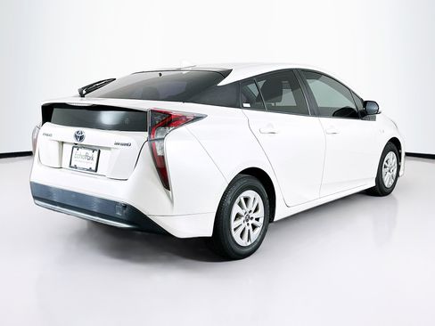 Used 2016 Toyota Prius Two FWD image 9
