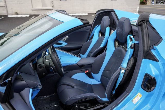 Used 2021 Chevrolet Corvette Stingray Premium Conv w/ Z51 Performance Package RWD image 32