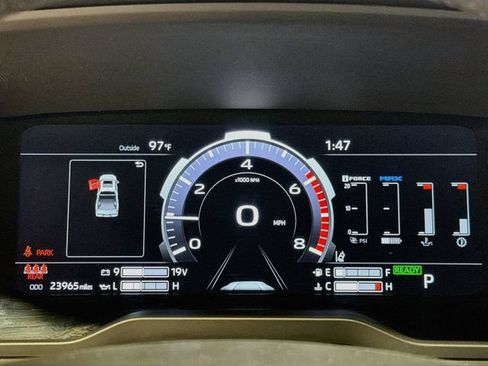 Used 2024 Toyota Tundra Limited AWD/4WD image 10