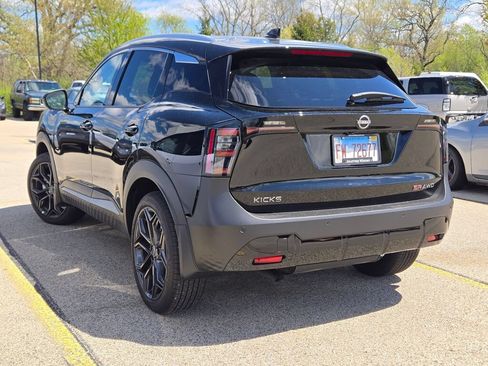 Used 2026 Nissan Kicks SR w/ SR Premium Package AWD/4WD image 2