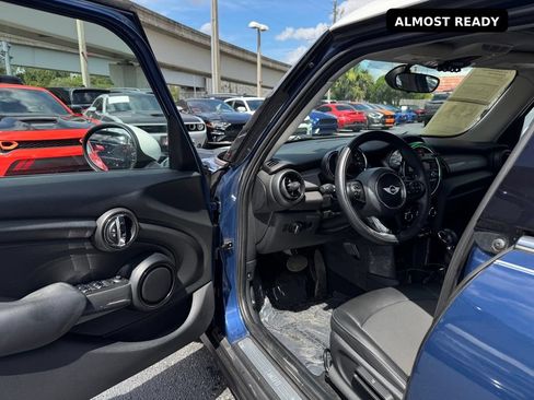 Used 2015 MINI Cooper 4-Door Hardtop FWD image 18