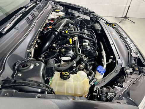 Used 2020 Ford Fusion SE AWD/4WD image 23