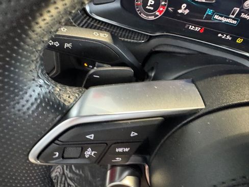 Used 2021 Audi R8 V10 w/ Premium Package image 38