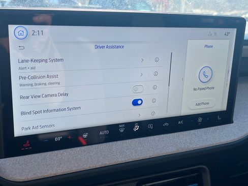 New 2025 Ford Maverick XLT w/ XLT Luxury Package image 14