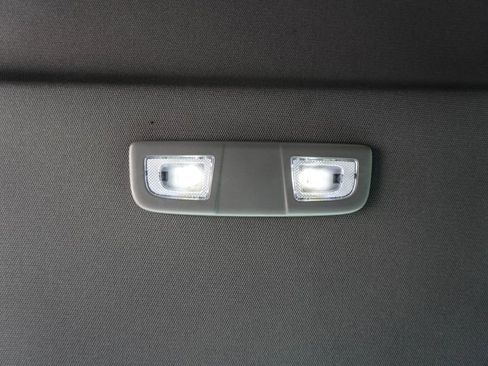 Used 2024 GMC Sierra 1500 Elevation AWD/4WD image 8