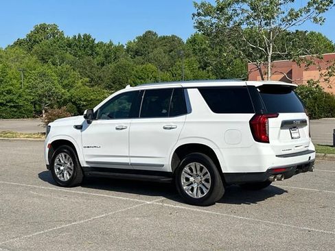 Used 2023 GMC Yukon Denali AWD/4WD image 3