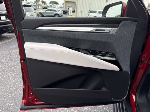 New 2026 Cadillac Escalade V image 19