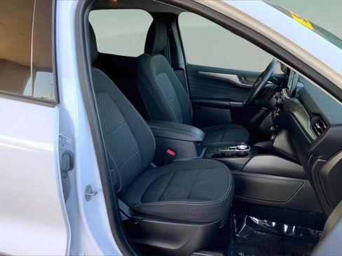 Used 2023 Ford Escape Active image 16