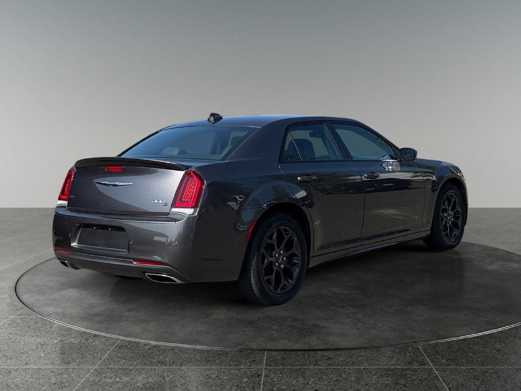 Used 2019 Chrysler 300 S w/ 300S Premium Group AWD/4WD image 10