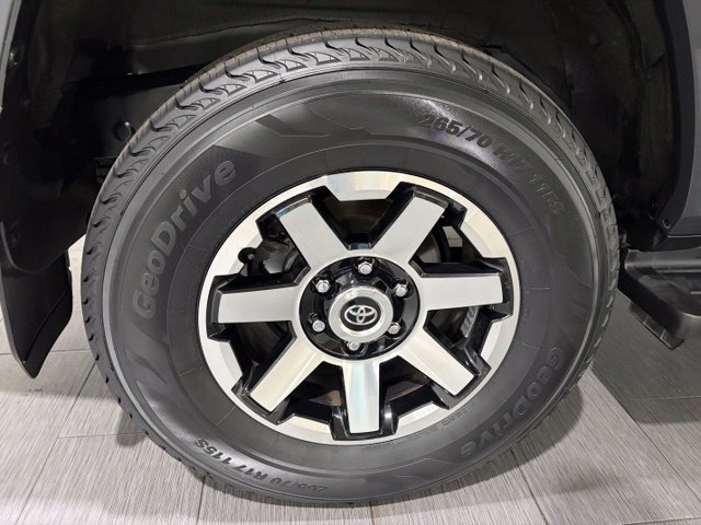 Used 2024 Toyota 4Runner TRD Off-Road Premium w/ Moonroof Package AWD/4WD image 24
