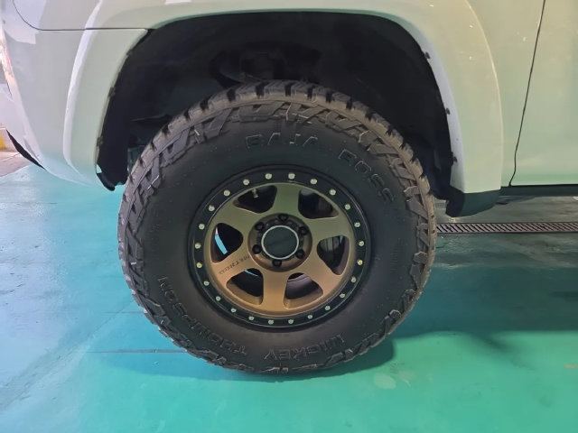 Used 2020 Toyota 4Runner Venture w/ Moonroof Package AWD/4WD image 3