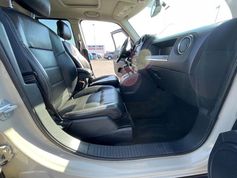 Used 2016 Jeep Patriot High Altitude image 20