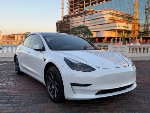 Used 2021 Tesla Model 3 Standard Range Plus RWD image 7