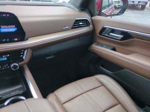 Certified 2025 Chevrolet Tahoe High Country AWD/4WD image 20