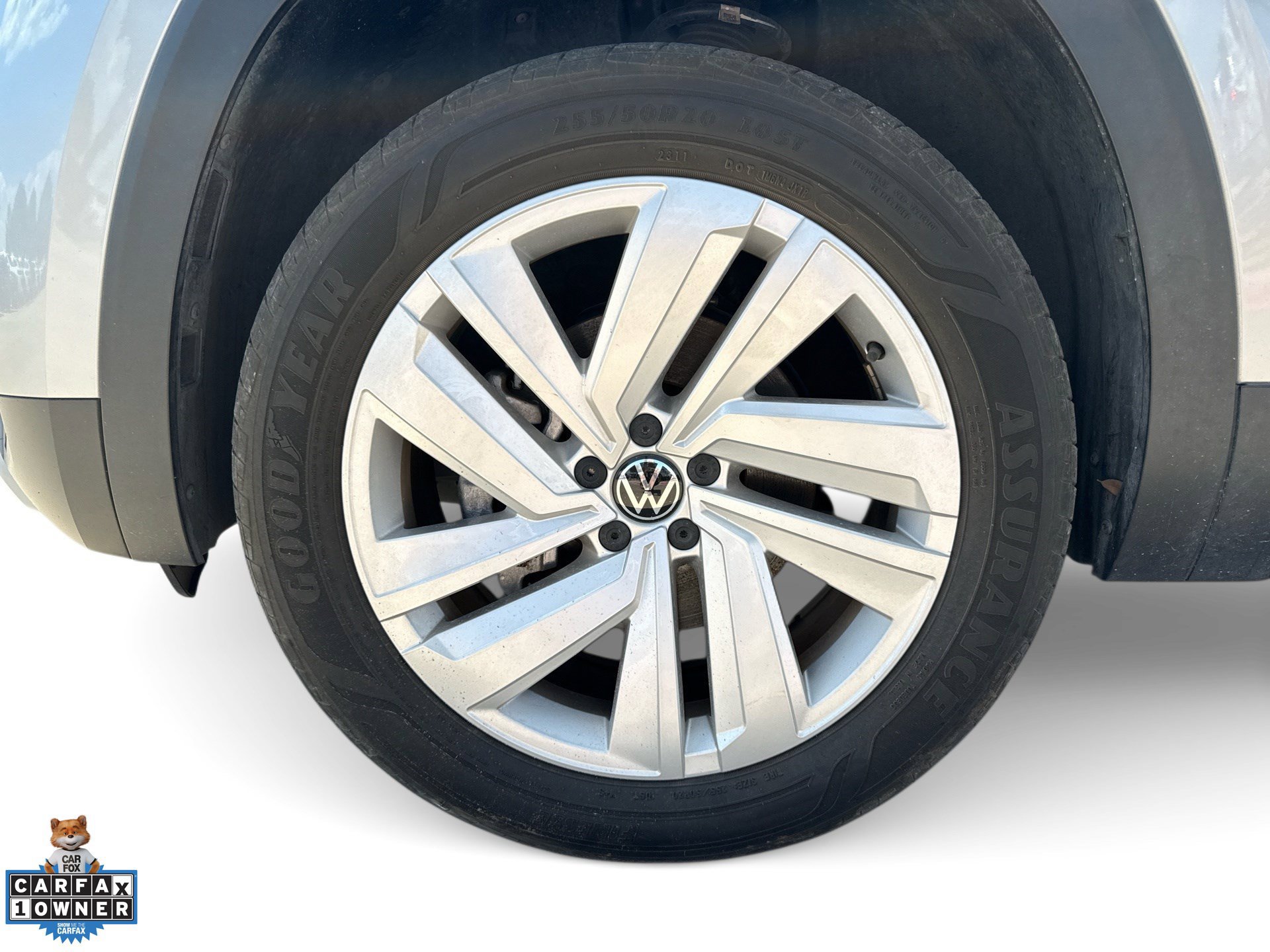 Used 2023 Volkswagen Atlas Cross Sport SE FWD image 18
