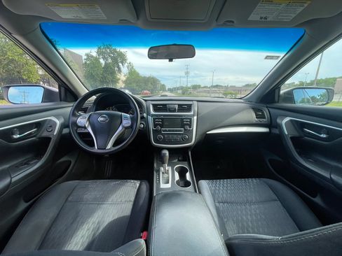Used 2017 Nissan Altima 2.5 S w/ Power Driver Seat Package FWD image 13