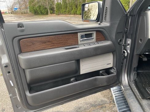Used 2013 Ford F150 Lariat w/ Luxury Equipment Group image 11
