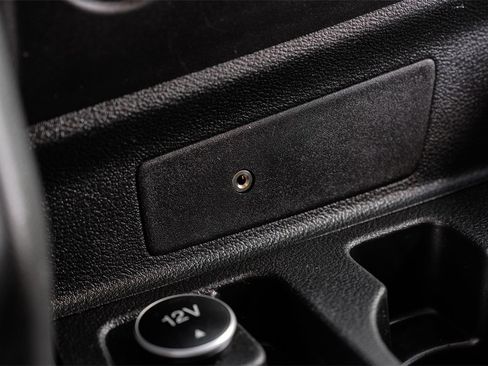 Used 2018 Ford Transit 250 148 Low Roof image 22