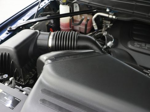Used 2024 RAM 2500 Big Horn w/ Night Edition AWD/4WD image 18