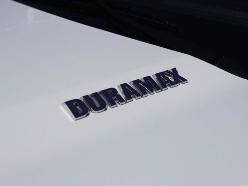 Used 2022 Chevrolet Silverado 1500 RST AWD/4WD image 11