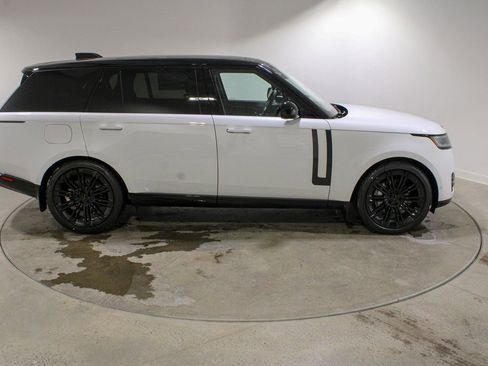 New 2026 Land Rover Range Rover Long Wheelbase SE AWD/4WD image 6