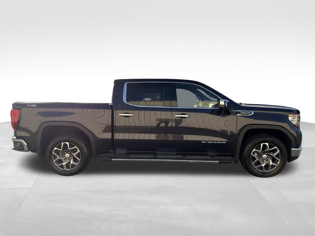 Used 2025 GMC Sierra 1500 SLT w/ SLT Premium Plus Package AWD/4WD image 5