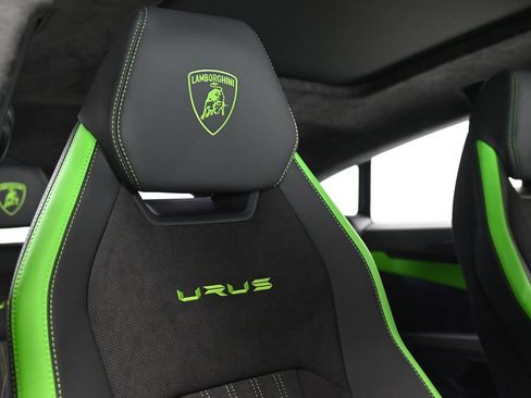 Used 2023 Lamborghini Urus S AWD/4WD image 11
