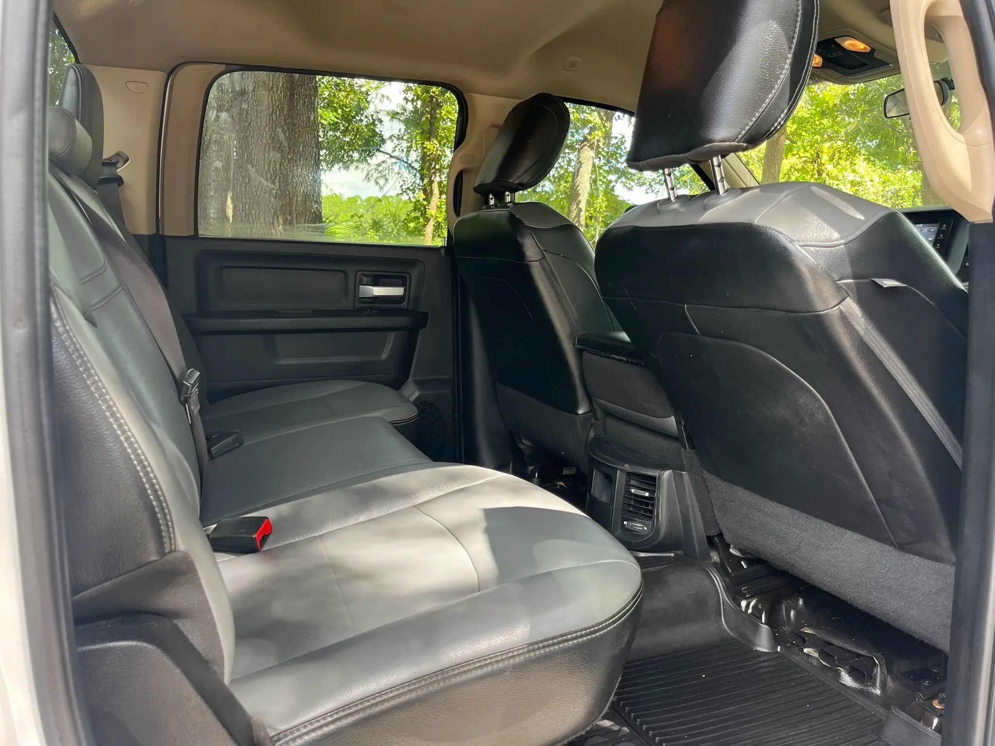 Used 2019 RAM 2500 Tradesman w/ Chrome Appearance Group AWD/4WD image 15