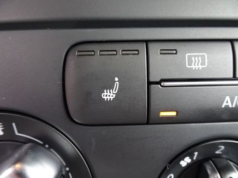 Used 2014 Volkswagen Beetle GSR FWD image 20