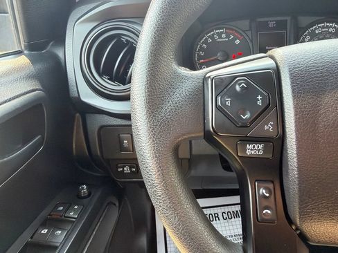 Used 2021 Toyota Tacoma SR AWD/4WD image 28