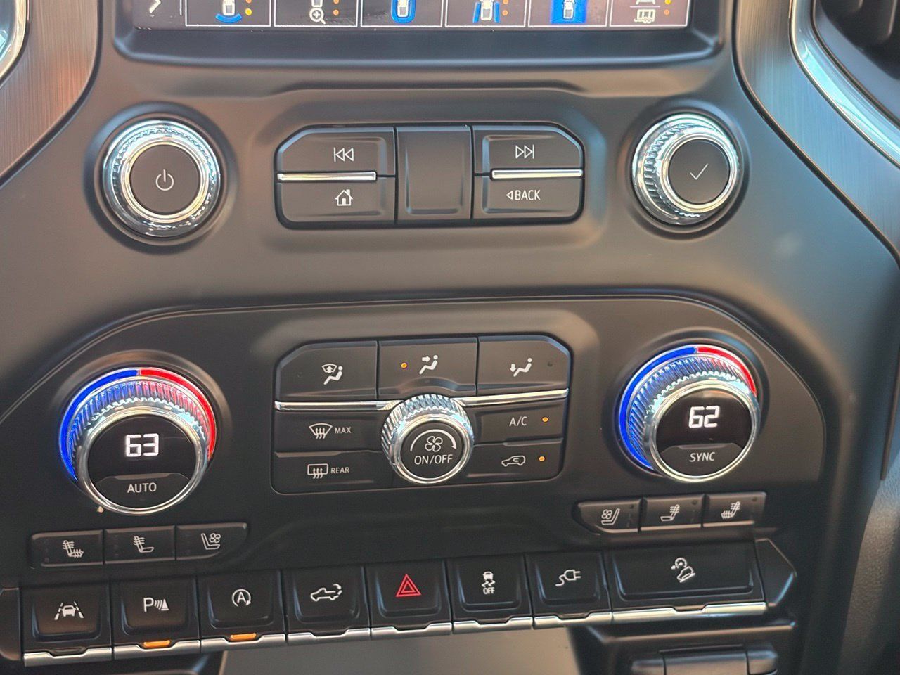 Used 2021 GMC Sierra 1500 AT4 w/ AT4 Value Package AWD/4WD image 23