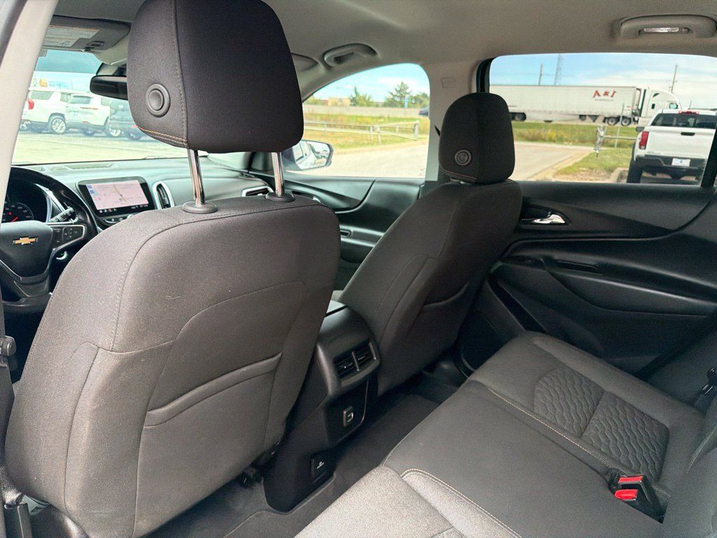 Used 2019 Chevrolet Equinox LT AWD/4WD image 17