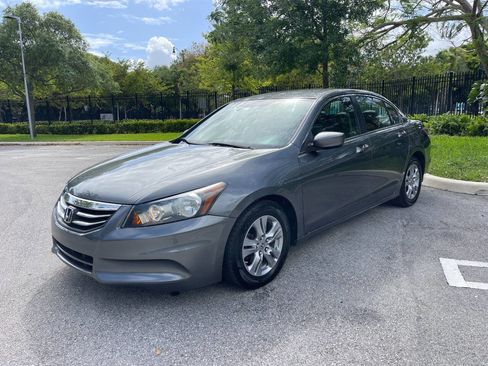 Used 2011 Honda Accord SE image 2