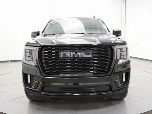 Used 2024 GMC Yukon Denali Ultimate AWD/4WD image 2