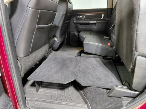 Certified 2018 RAM 1500 Laramie image 45