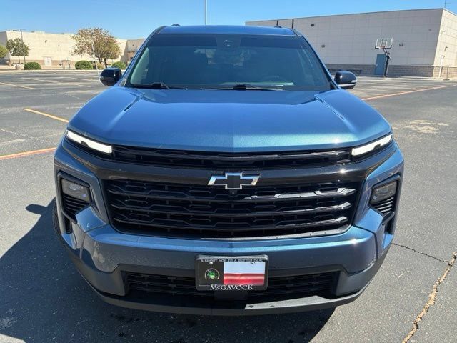 Used 2026 Chevrolet Traverse LT w/ Midnight/Sport Edition FWD image 9