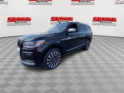 Used 2022 Lincoln Navigator Black Label image 5