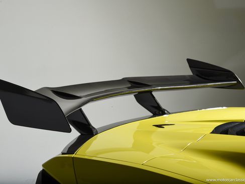 Used 2024 Chevrolet Corvette Z06 RWD image 26