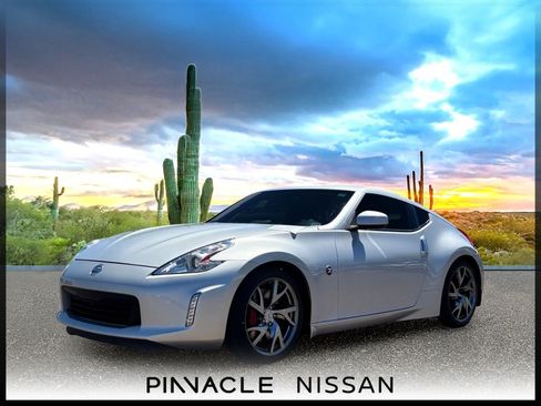 Used 2013 Nissan 370Z Touring w/ Sport Pkg RWD image 1