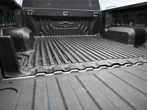 Used 2024 Chevrolet Silverado 1500 Custom Trail Boss w/ LPO, Dark Essentials Package image 37