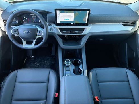 New 2026 Ford Explorer Active image 16