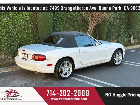 Used 2004 MAZDA MX-5 Miata Convertible 2D w/ Convenience Pkg image 6