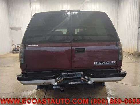 Used 1999 Chevrolet Suburban 4WD w/ Comfort & Security Pkg image 8