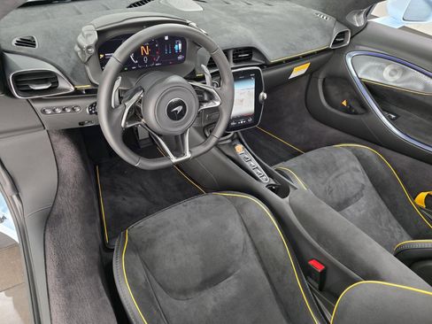 New 2026 McLaren Artura Spider image 7